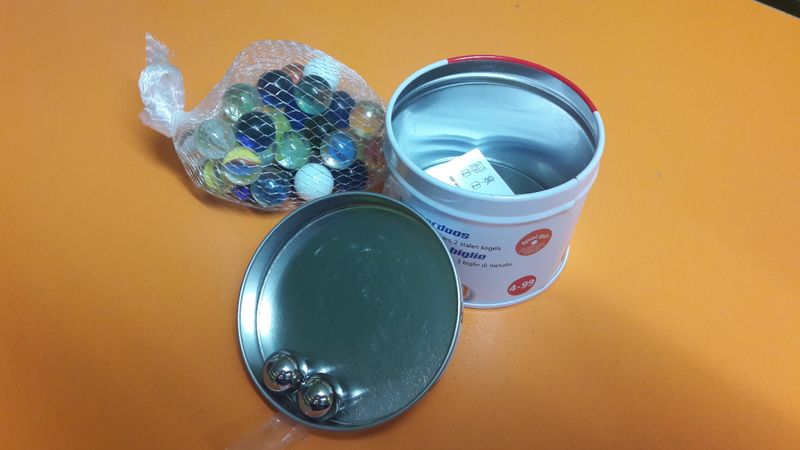 ХАБА топчета за игра в метална кутия (2+)