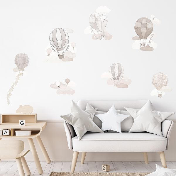 Стикери за стена за детска стая с балони в бежов цвят. Декоративни стикери за момичета и момчета с венци, балони и облаци от Pastelowe Love | 4myfamily