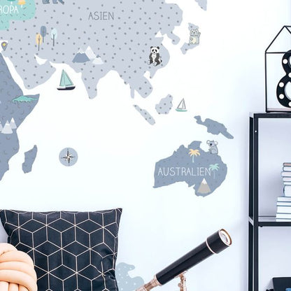 Pastelowe Love стикери за стена Карта на света в син цвят (на немски)